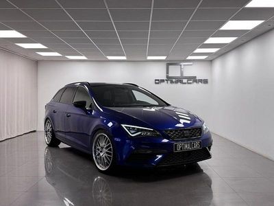 Mystic blue metallic pärleffekt. Begagnad 2017 Cupra Leon Kombi | 249 900 kr (Marknadspris)