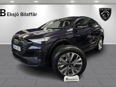 Lila Begagnad 2022 Audi Q4 Sportback e-tron Comfort SUV | 389 500 kr (Marknadspris)