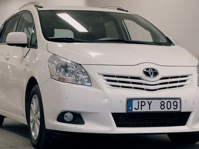 begagnad Toyota Verso 1.8 Valvematic Drag B-Kam M-Värm Navi 7-sits