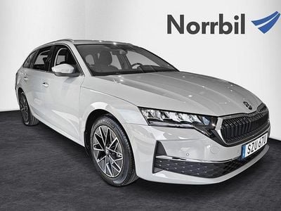 Grå Ny 2025 Skoda Octavia Selection Kombi | 344 900 kr (Marknadspris)