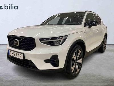 Vit Begagnad 2023 Volvo XC40 SUV | 419 900 kr