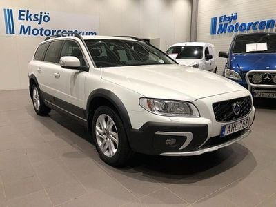Begagnad Volvo XC70 Momentum 181 HK (133 kW) 2015 Vit Kombi