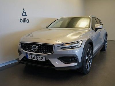 Silver Begagnad 2023 Volvo V60 CC Plus Kombi | 409 500 kr (Marknadspris)