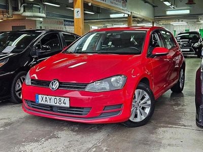 Röd Begagnad 2016 VW Golf VII Halvkombi | 119 999 kr (Marknadspris)