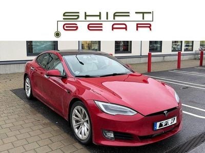 Red multicoat | kräm premium klädsel Begagnad 2021 Tesla Model S Halvkombi | 421 000 kr (Dyr)