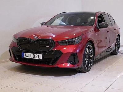 Röd Begagnad 2024 BMW i5 Comfort Edition Kombi | 999 900 kr