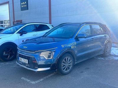 Begagnad Kia Niro Advance 105 HK (77 kW) 2024 Blå SUV
