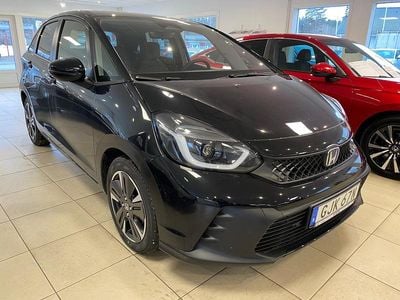 Svart Ny 2025 Honda Jazz Advance Halvkombi | 293 900 kr (Marknadspris)