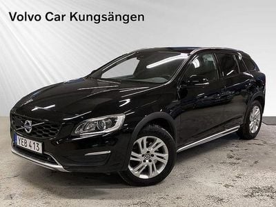 Svart Begagnad 2016 Volvo V60 CC Business Edition Kombi | 159 900 kr (Bra pris)