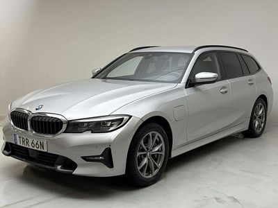 Silver Begagnad 2021 BMW 330 Sport Line Kombi | 249 000 kr