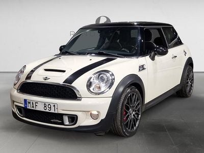 Vit Begagnad 2011 Mini John Cooper Works Chili Halvkombi | 104 900 kr (Marknadspris)