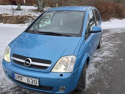 Begagnad Opel Meriva 125 HK (91 kW) 2004 Minibuss