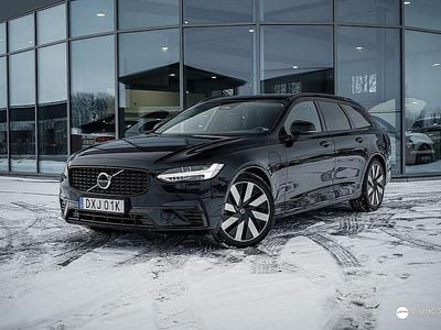 Svart Begagnad 2023 Volvo V90 Plus Kombi | 449 900 kr (Marknadspris)