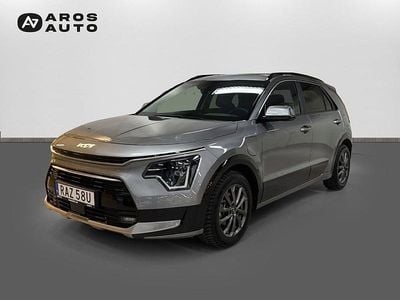 Grå Begagnad 2023 Kia Niro Advance SUV | 349 900 kr (Marknadspris)