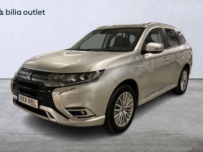 begagnad Mitsubishi Outlander P-HEV 2.4 Hybrid 4WD Kamera Drag Värm