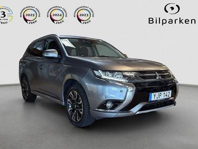Begagnad Mitsubishi Outlander P-HEV Comfort Edition 203 HK (149 kW) 2016 Grå SUV