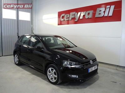 Begagnad VW Polo Comfortline 86 HK (63 kW) 2014 Svart Halvkombi