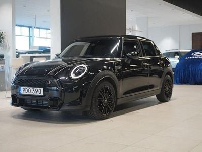 Svart Begagnad 2022 Mini Cooper Halvkombi | 309 500 kr (Lite dyr)