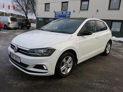 Vit Begagnad 2019 VW Polo Comfortline Halvkombi | 139 900 kr (Marknadspris)