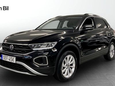 Svart Begagnad 2024 VW T-Roc Life SUV | 299 400 kr (Marknadspris)