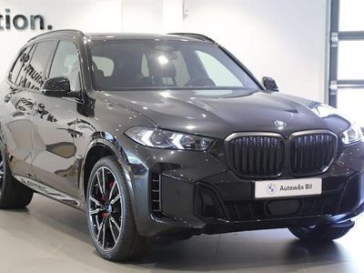 Svart Begagnad 2025 BMW X5 M Sport SUV | 999 000 kr