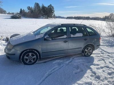 Begagnad Skoda Fabia 64 HK (47 kW) 2006 Kombi