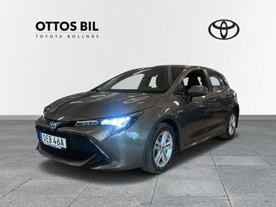 begagnad Toyota Corolla Corolla1,8 HYBRID 5D ACTIVE SPI/S-V-Hjul,Mv+Kupe,mm