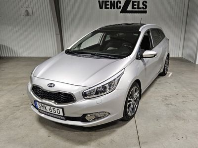 begagnad Kia Ceed Sportswagon 1.6 CRDi GPS Backkamera 11800 mil Panorama