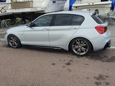 Begagnad 2017 BMW M140 M Sport Halvkombi | 300 000 kr