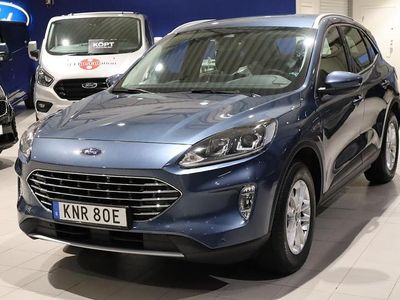 Frozen white Begagnad 2022 Ford Kuga Titanium SUV | 254 900 kr (Marknadspris)