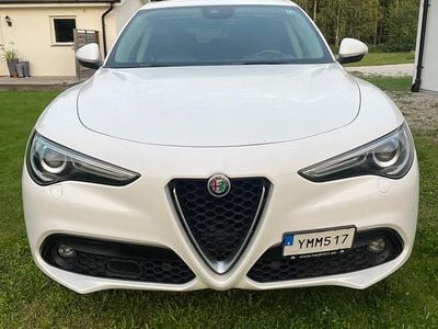 Begagnad Alfa Romeo Stelvio 210 HK (154 kW) 2017 SUV