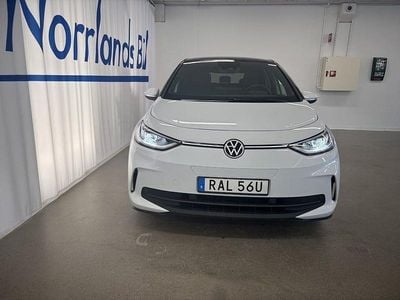Begagnad VW ID.3 Pro Performance 150 kW (204 HK) 2023 Glacier white metallic bl Halvkombi