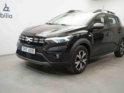 Svart Begagnad 2023 Dacia Sandero Stepway | 159 900 kr (Marknadspris)