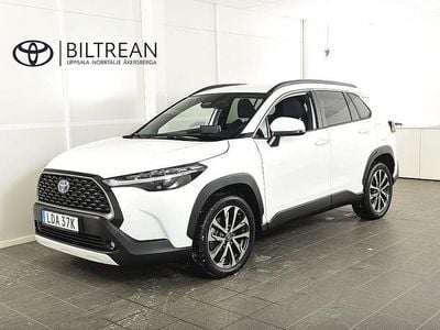 Begagnad Toyota Corolla Cross Style 197 HK (144 kW) 2023 Vit SUV