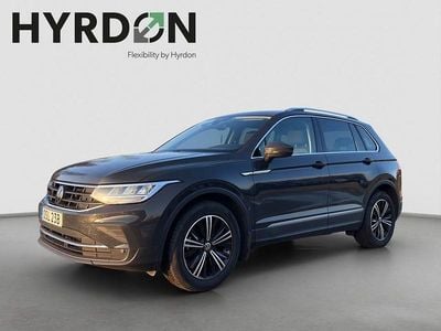 Grå Begagnad 2024 VW Tiguan SUV | 329 000 kr (Marknadspris)