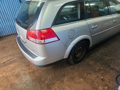 Begagnad Opel Vectra 155 HK (114 kW) 2006 Grå Kombi