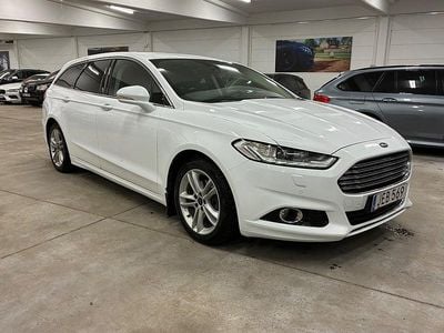 Begagnad Ford Mondeo Titanium 150 HK (110 kW) 2015 Vit Kombi