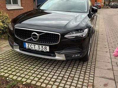 Begagnad 2018 Volvo V90 CC Kombi | 200 000 kr (Marknadspris)