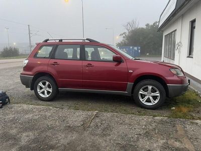 begagnad Mitsubishi Outlander 2004