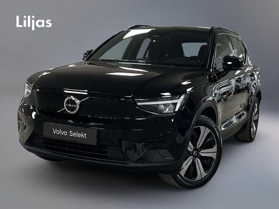 Begagnad Volvo XC40 Core 175 kW (238 HK) 2022 Svart SUV