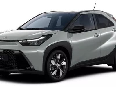 Ny Toyota Aygo X 2026 Grön SUV