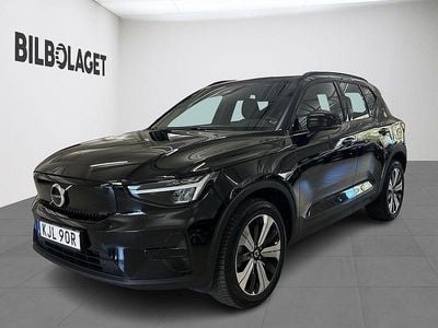 Svart Begagnad 2022 Volvo XC40 Core SUV | 329 500 kr
