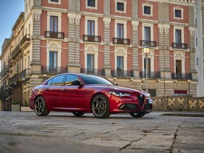 begagnad Alfa Romeo Giulia Veloce Q4 2.0 Turbo AT8 AWD 2024, Personbil