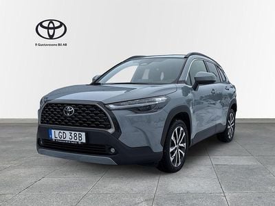 Grå Begagnad 2024 Toyota Corolla Cross SUV | 389 000 kr