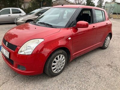 begagnad Suzuki Swift 5-dörrar 1.3 GL Euro 4 "OBS! 10.400mil"