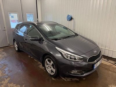 Begagnad Kia Ceed Sportswagon Comfort 128 HK (94 kW) 2013 Grå Kombi