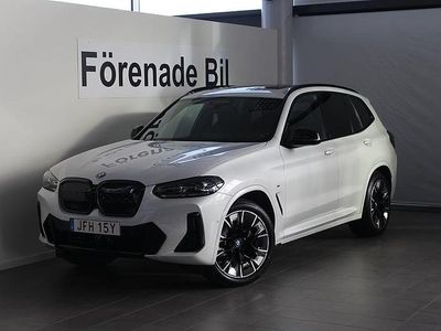 Mineralvit metallic Begagnad 2024 BMW iX3 M Sport SUV | 619 000 kr (Dyr)