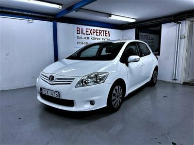 begagnad Toyota Auris 5-dörrar 1.4 D-4D 90hk,NyBes,NyServ