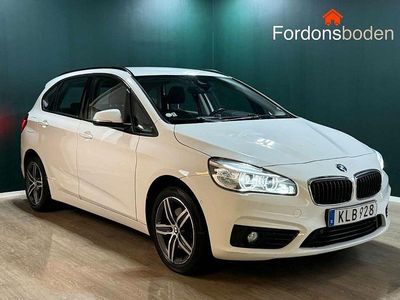 Begagnad BMW 218 Active Tourer Sport Line 136 HK (100 kW) 2014 Vit Minibuss