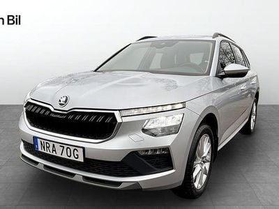 Brilliant silver metallic Begagnad 2024 Skoda Kamiq Selection SUV | 254 900 kr (Marknadspris)